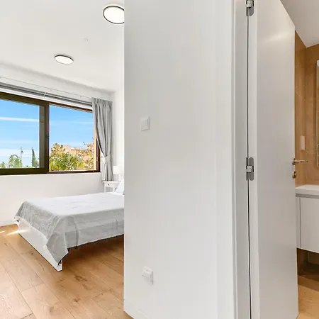 Stunning, Modern Mc11 - Ampelia, Dionysus Greens, Aphrodite Hills * Κούκλια