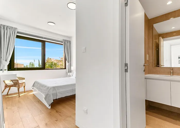 Stunning, Modern Mc11 - Ampelia, Dionysus Greens, Aphrodite Hills * Kouklia