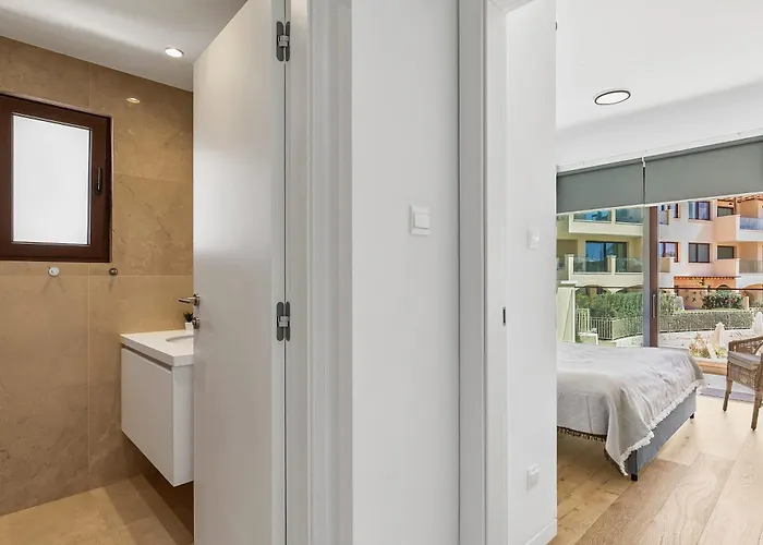 Stunning, Modern Mc11 - Ampelia, Dionysus Greens, Aphrodite Hills Apartmán