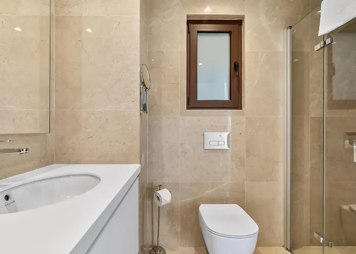 Stunning, Modern Mc11 - Ampelia, Dionysus Greens, Aphrodite Hills *