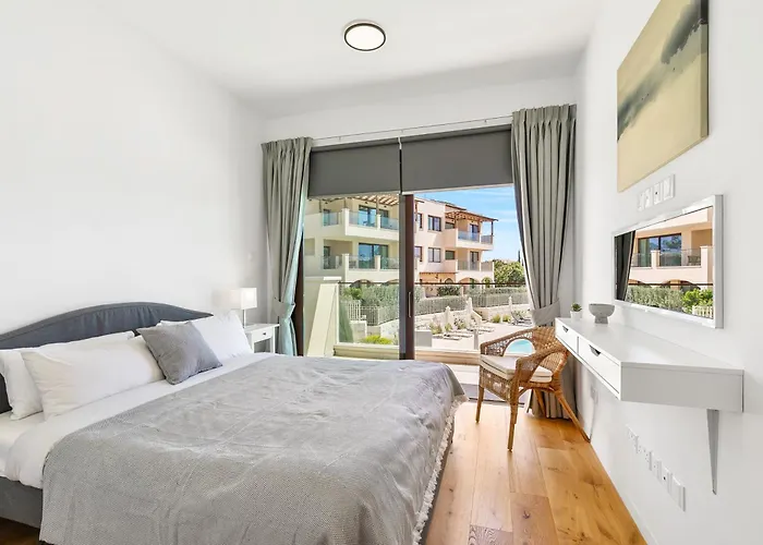 Stunning, Modern Mc11 - Ampelia, Dionysus Greens, Aphrodite Hills Apartmán *